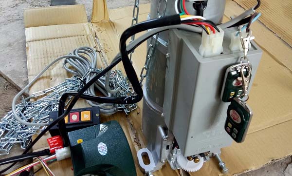 mô tơ cửa cuốn hl 800kg